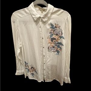 Democracy Womens white Floral Embroidered Button-Up Shirt long sleeve Pre-owned.